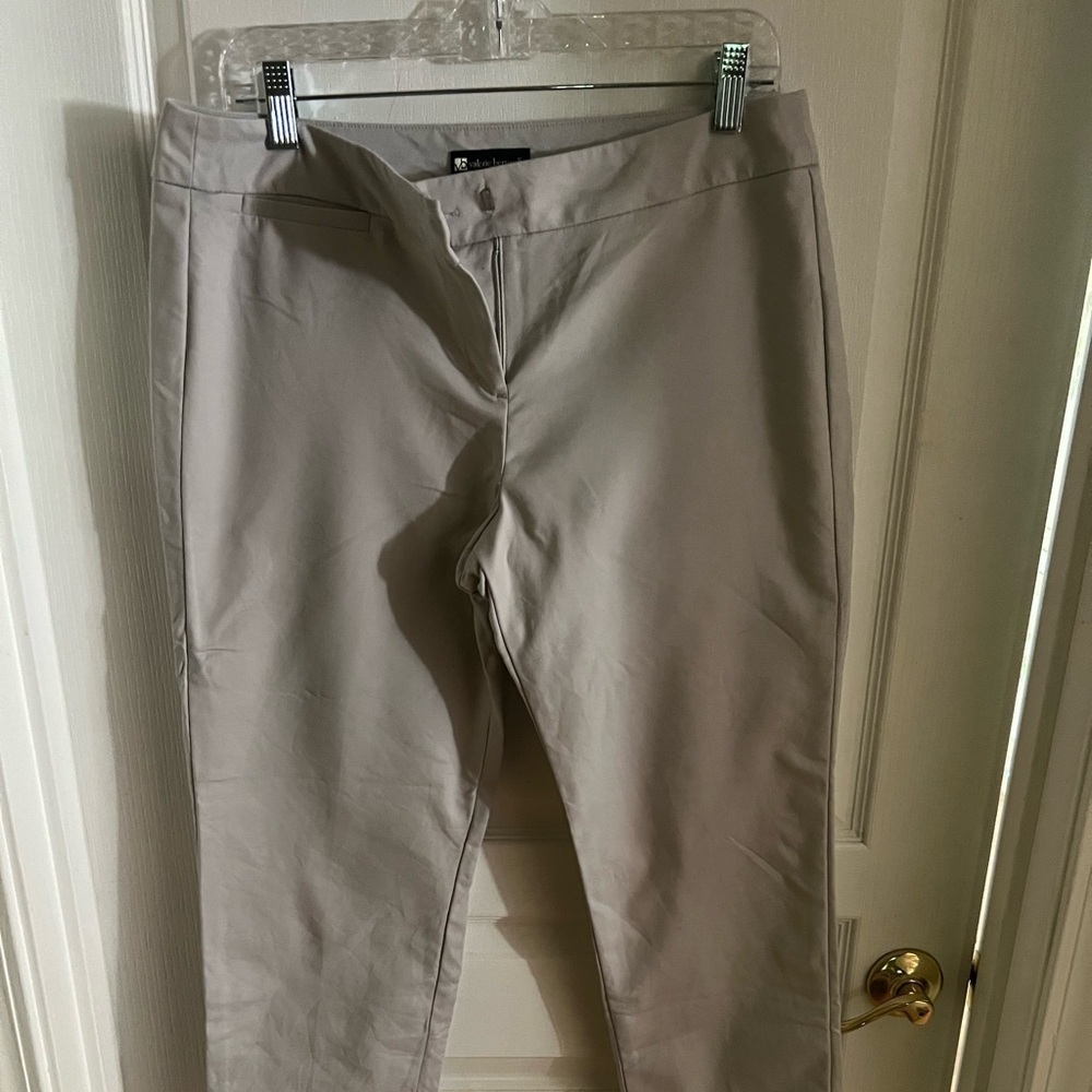 Valerie Bertinelli tan straight legged capri size 10 - Picture 3 of 8